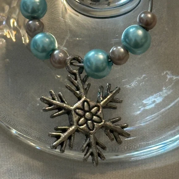 3/$15 Wine glass tag Stainless steel hoop. Light blue/gray beads snowflake charm - Picture 2 of 8